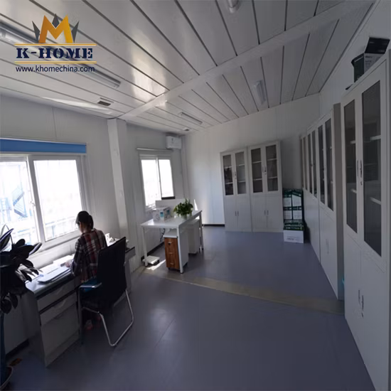 Schulgebäude mit Stahlkonstruktion, große Containerhäuser